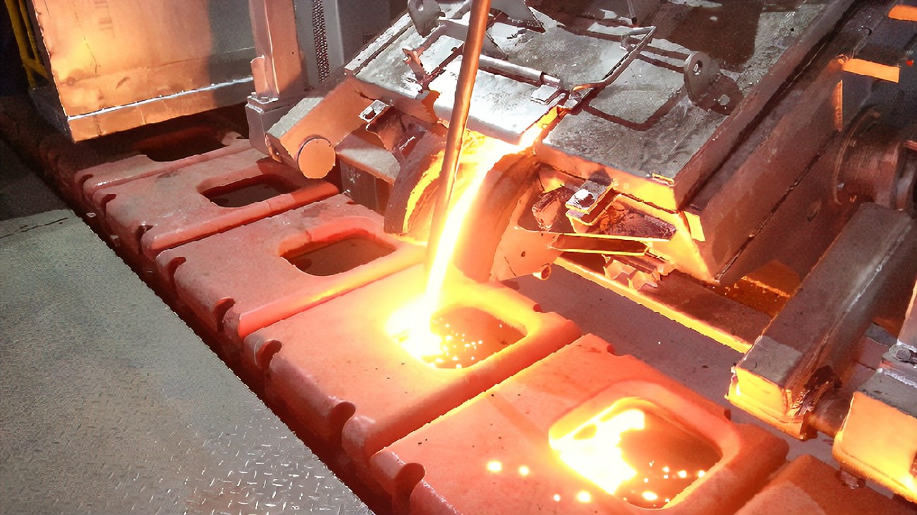 Jakie są charakterystyki systemu nalewania prasy krawędzi? Jakie rodzaje odlewów mają zastosowanie?